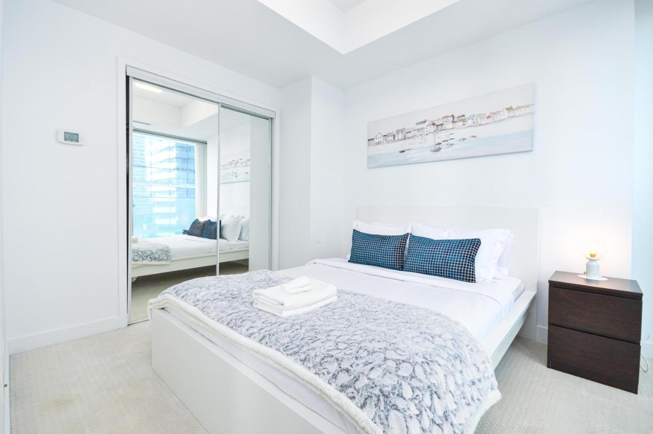 Downtown Toronto Scotiabank Arena, Rogers Centre, Union Station, Cn Tower Hotell Exteriör bild