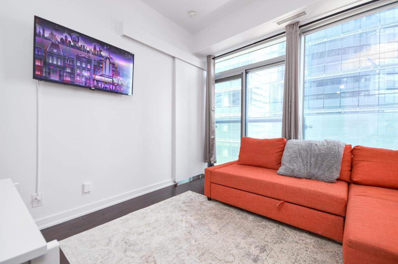 Downtown Toronto Scotiabank Arena, Rogers Centre, Union Station, Cn Tower Hotell Exteriör bild